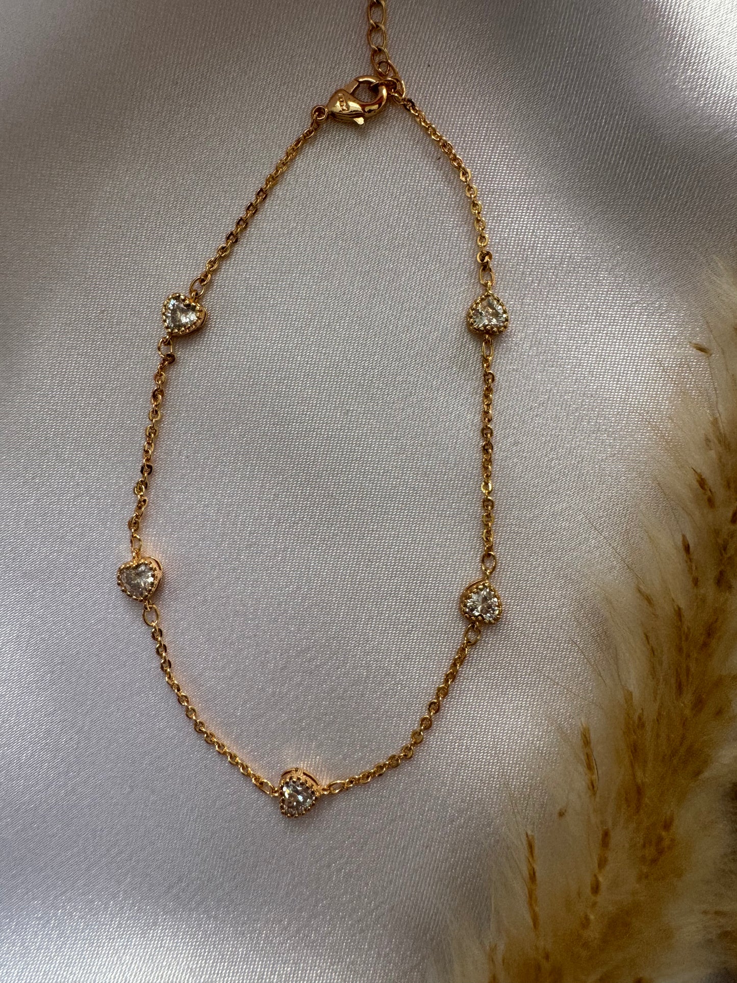 LOVELY ANKLET